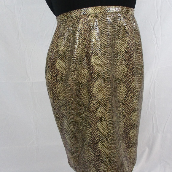 womens animal print skirt